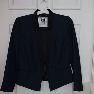 New never worn sample size 4 tuxedo style jacket in navy and black long sleeve